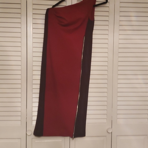 Dress - Picture 2 of 4